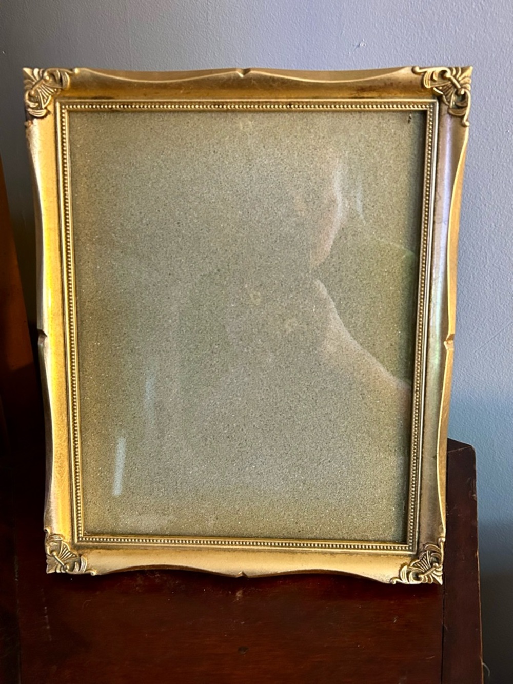 Vintage 8x10 Connoisseur Gold-Tone Ornate Scroll Decorative Frame